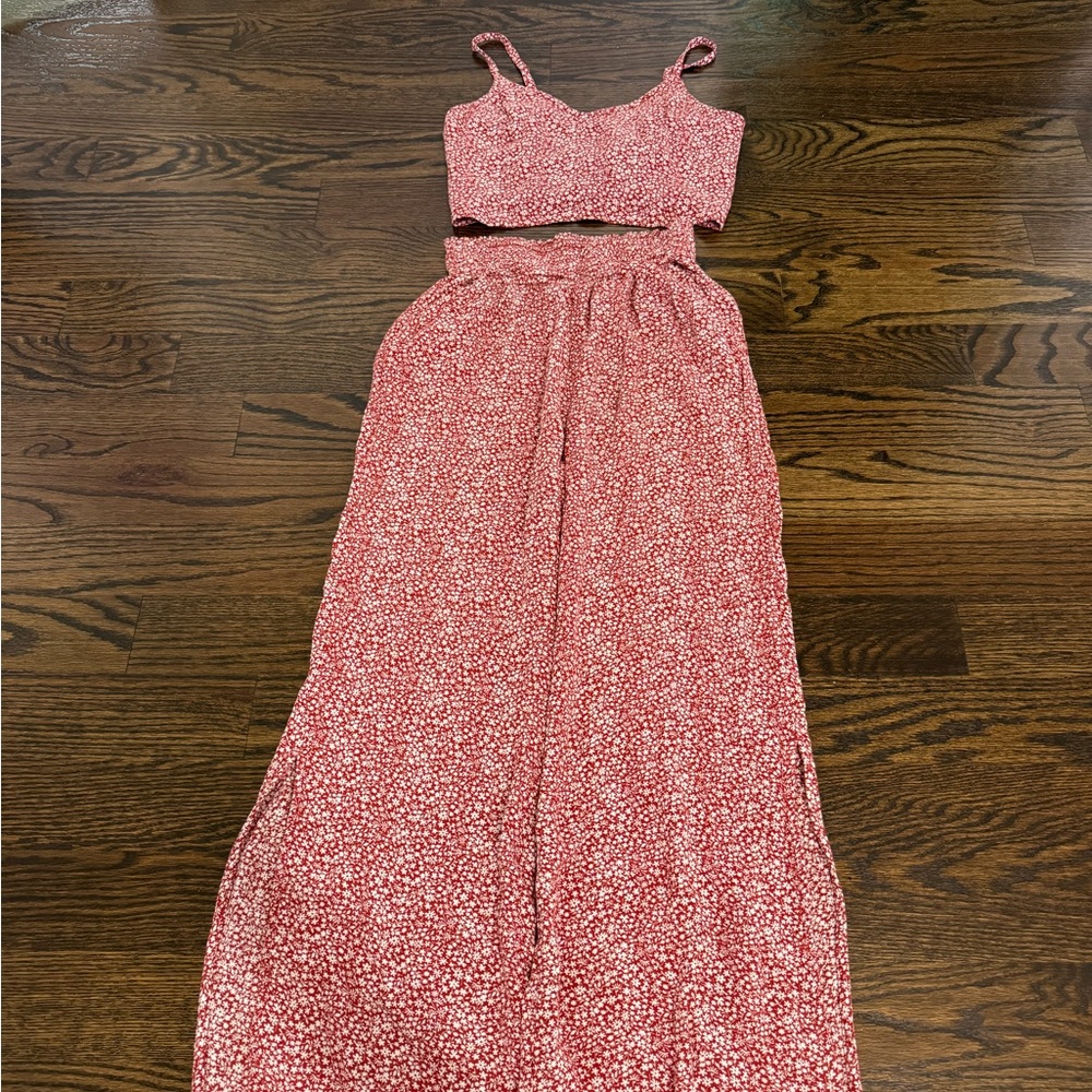 Two piece hollister red and white going out outfit